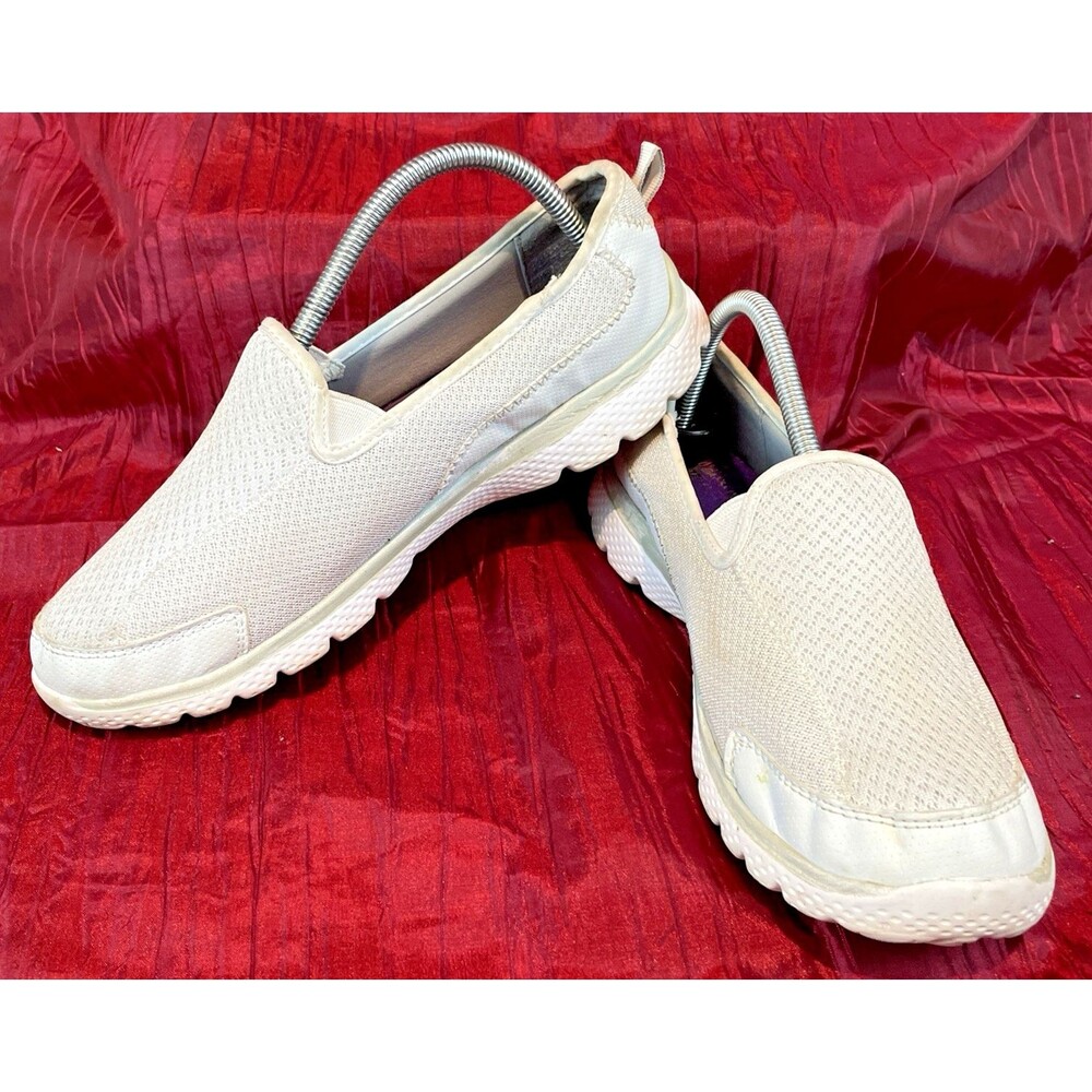 Womens NWOT Ivory Mesh Danskin Now Slippers Casual Soes sz 9.5